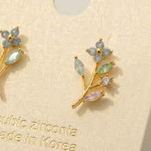 Load image into Gallery viewer, Gold Dipped Flower Leaf Earrings
