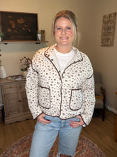 Load image into Gallery viewer, Floral Quilted Snap Jacket