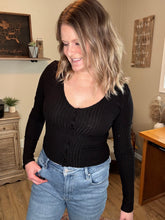 Load image into Gallery viewer, Brushed Ribbed Button-Front Top