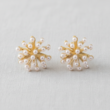 Load image into Gallery viewer, Pearl Firework Stud Earrings