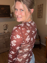 Load image into Gallery viewer, Floral Print Mesh Mock Neck Top