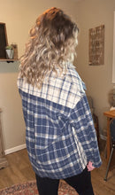 Load image into Gallery viewer, Plaid Button Down Top