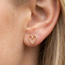 Load image into Gallery viewer, Gold Dipped Wire Heart Stud Earrings