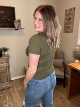 Load image into Gallery viewer, Mock Neck Ribbed Top