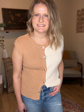 Load image into Gallery viewer, Colorblock Button Front Knit Top