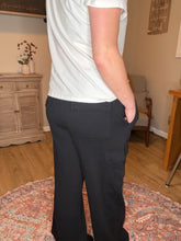 Load image into Gallery viewer, Wide Leg Cargo Sweatpants