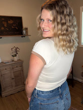 Load image into Gallery viewer, Trim Crop Tee