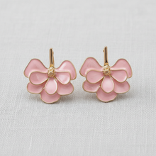 Load image into Gallery viewer, Ginkgo Leaf Double Layer Stud Earrings