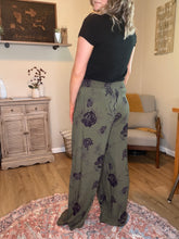 Load image into Gallery viewer, Tie Waist Wide Leg Pants