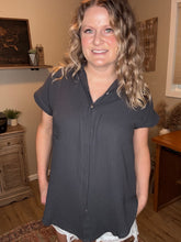 Load image into Gallery viewer, Essential Button Up Cotton Shirt