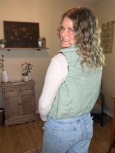 Load image into Gallery viewer, Zip-Front Puffer Vest