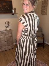 Load image into Gallery viewer, Sleeveless Wide Leg Jumpsuit