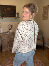 Load image into Gallery viewer, Floral Quilted Snap Jacket