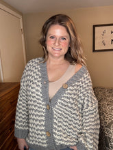 Load image into Gallery viewer, Chunky Knit Cardigan