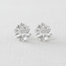Load image into Gallery viewer, White Daisy Enamel Stud Earrings