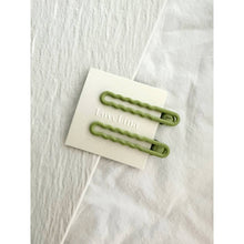 Load image into Gallery viewer, Wavy Muted Colored Hair Clips