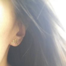 Load image into Gallery viewer, Almond Climber Earrings: Gold