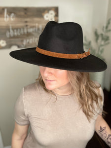 Black Wide Brim Classic Floppy Panama Hat