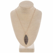 Load image into Gallery viewer, Long Feather Pendant Necklace